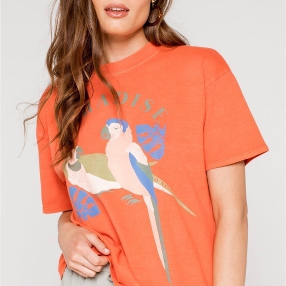 O’NEILL Paradise Tee in Tangerine Orange with Tropical Parrots Size XS (EUC) - Picture 10 of 10
